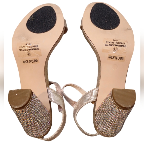 Women's Bling Gold Metallic Heels Size: 9.5 - Wedding, Prom, Homecoming Shoes - Picture 6 of 11